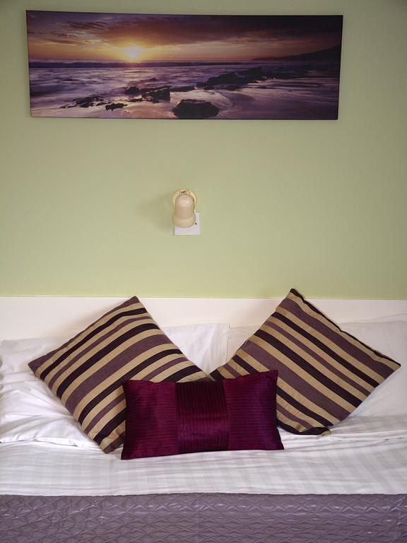 Killarney Peaks Guesthouse ภายนอก รูปภาพ